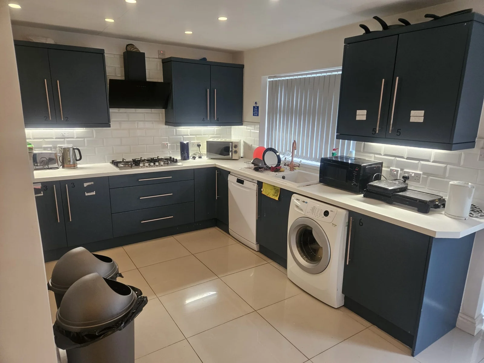 Rockingham Road, property photograph 11